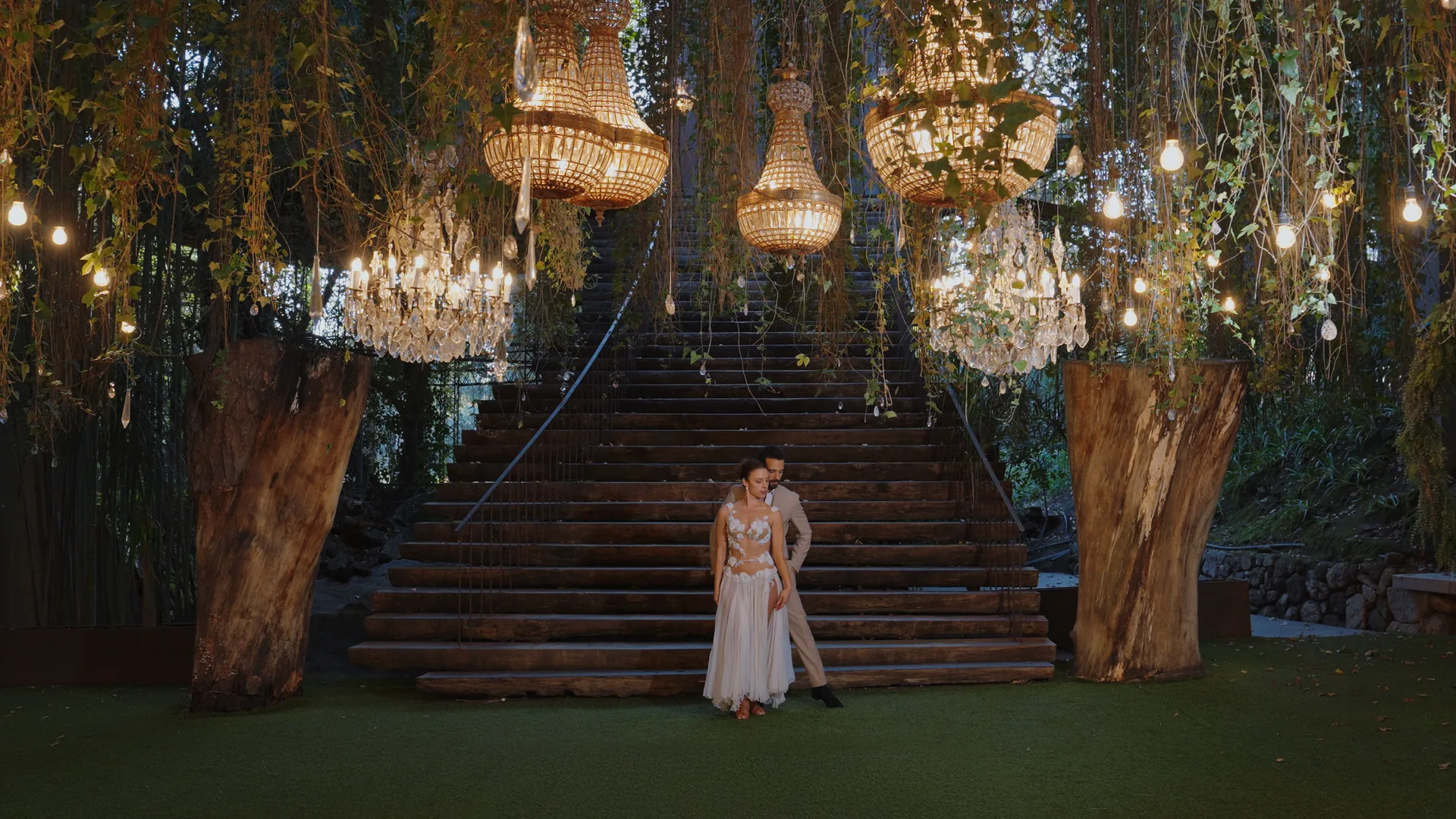 Valsa: Ordinary, Alex Warren